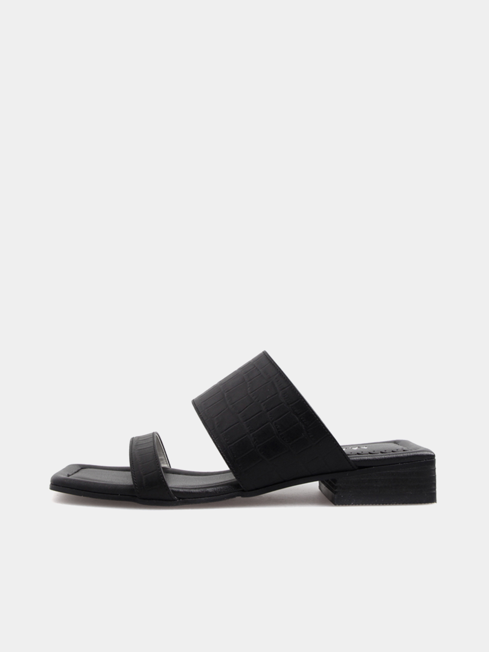 [Out of stock] Mrc03s Urban Flat Sandal (Black Crack)
