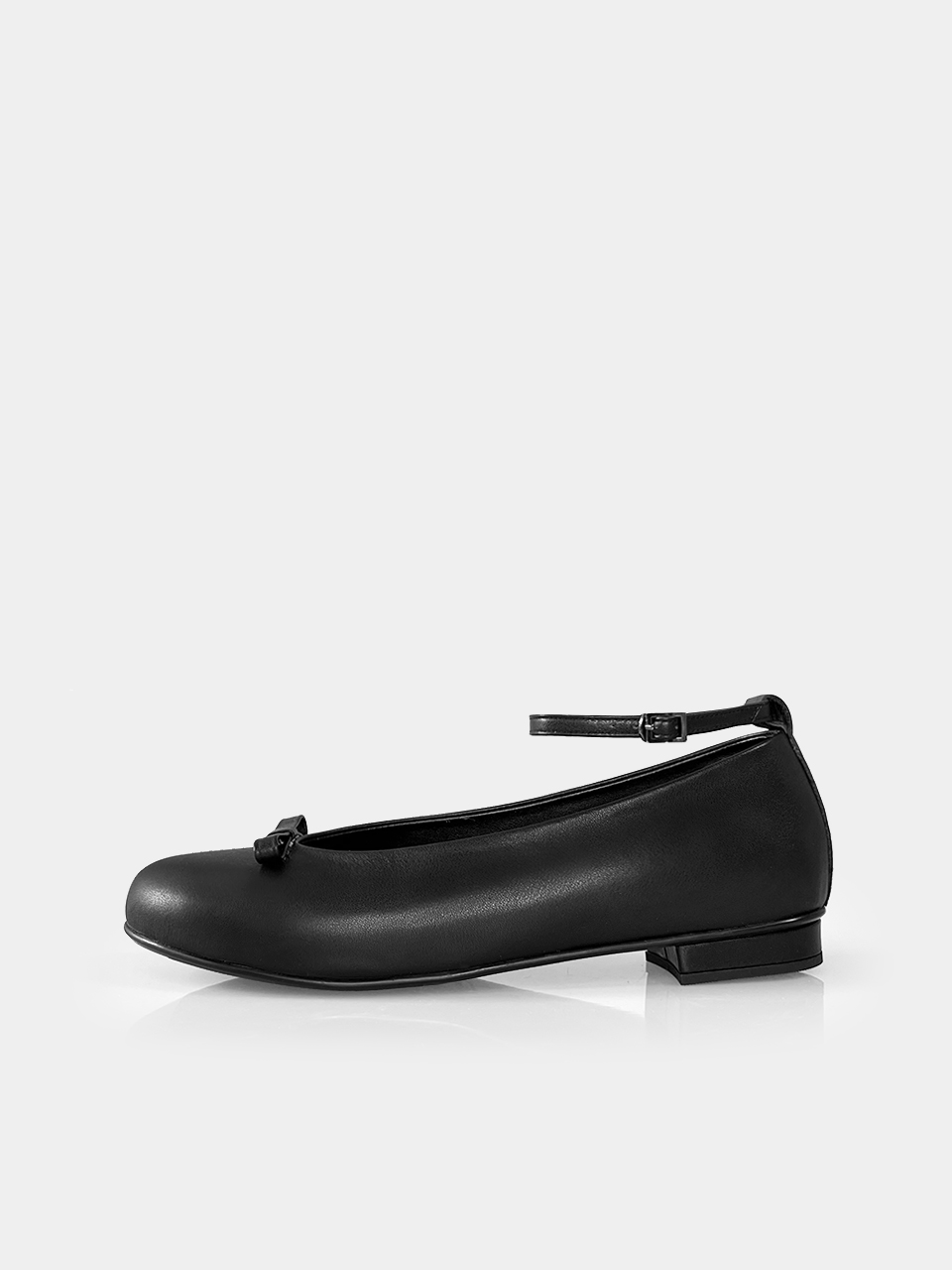 Mrc106 Round Ribbon Flat Shoes (Black)